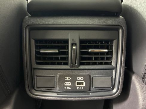 Used 2026 Subaru Forester Premium image 28