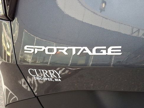 Used 2023 Kia Sportage LX image 30