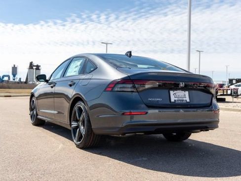 Used 2025 Honda Accord SE image 5