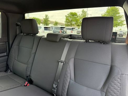 Used 2026 Toyota Tundra SR5 AWD/4WD image 28
