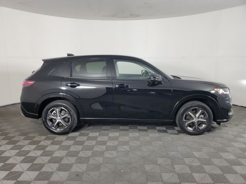 Certified 2024 Honda HR-V EX-L image 3