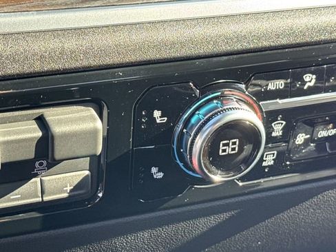 New 2026 GMC Sierra 2500 SLT image 21