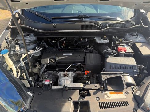 Used 2017 Honda CR-V LX image 17