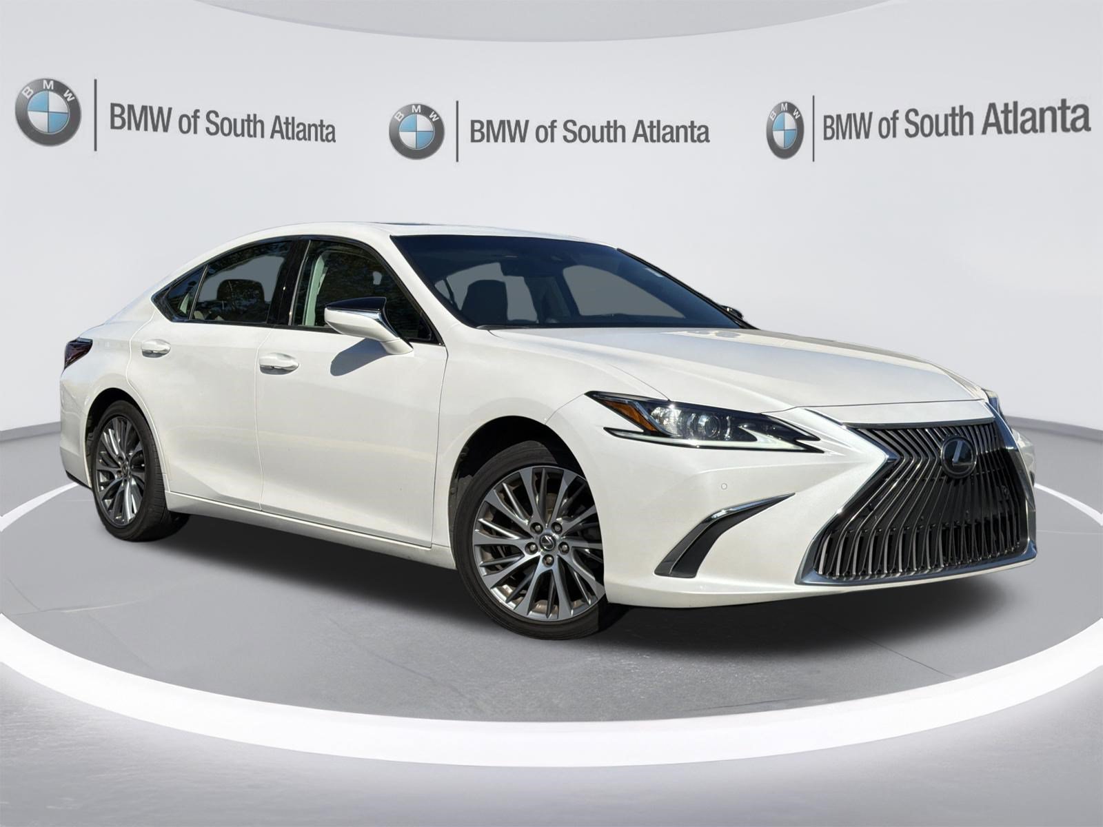 Used 2019 Lexus ES 350 w/ Premium Package FWD image 2