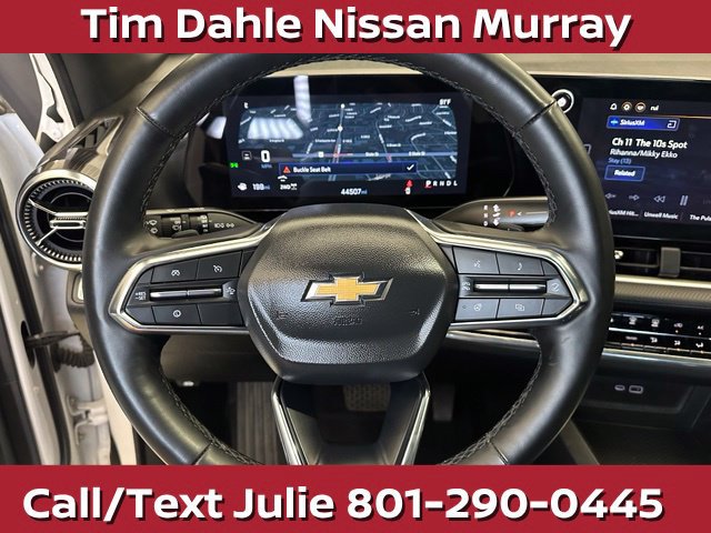Used 2025 Chevrolet Equinox LT AWD/4WD image 23