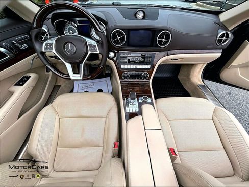 Used 2014 Mercedes-Benz SL 550 image 13
