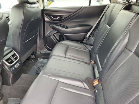 Used 2022 Subaru Outback Limited AWD/4WD image 17