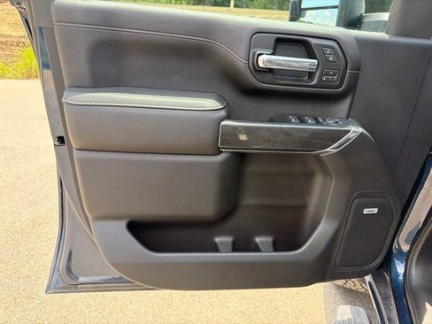 Used 2020 GMC Sierra 2500 AT4 w/ AT4 Premium Package AWD/4WD image 12