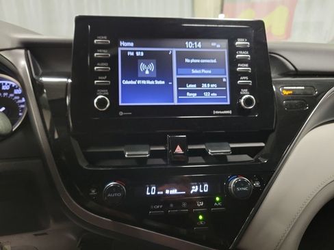 Used 2023 Toyota Camry LE FWD image 14