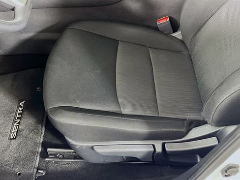 Used 2023 Nissan Sentra SV FWD image 19