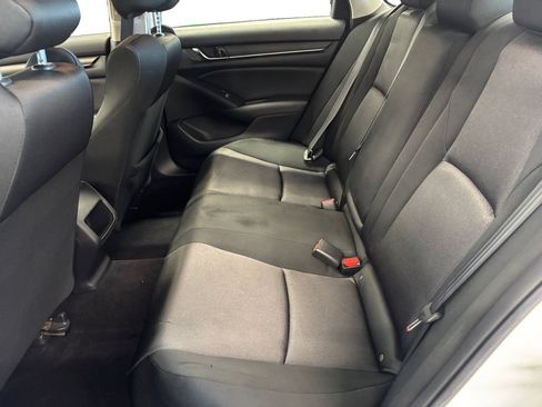Used 2019 Honda Accord Hybrid image 11