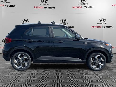 New 2026 Hyundai Venue SEL image 8