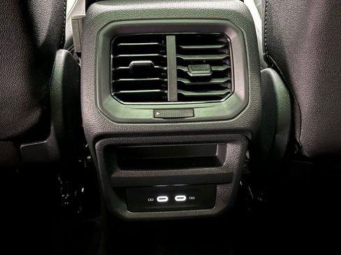 New 2026 Volkswagen Taos SEL image 23