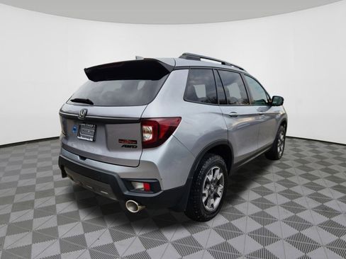 Certified 2022 Honda Passport TrailSport image 4