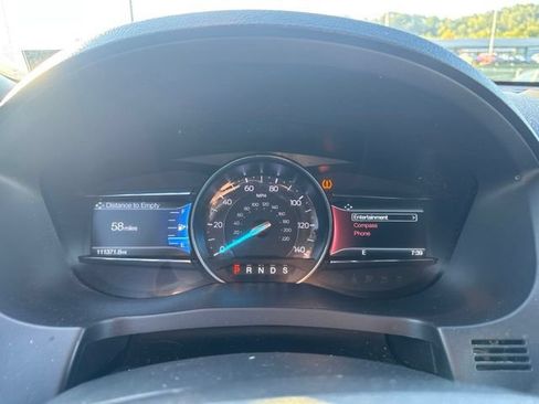 Used 2019 Ford Explorer XLT w/ Equipment Group 201A AWD/4WD image 22