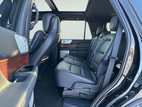 Used 2024 Lincoln Navigator Reserve w/ Equipment Group 201A image 20