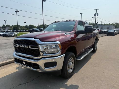 Used 2024 RAM 2500 Tradesman w/ Chrome Appearance Group AWD/4WD image 2