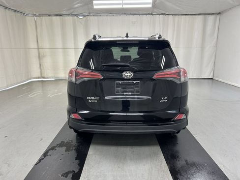 Used 2017 Toyota RAV4 LE w/ All Weather Liner Package AWD/4WD image 20