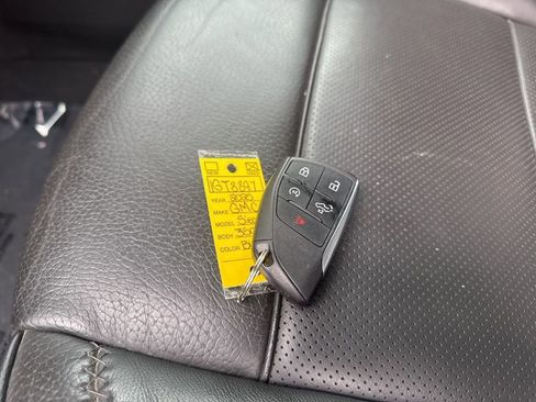 Used 2025 GMC Sierra 3500 Denali w/ Denali Reserve Package image 40