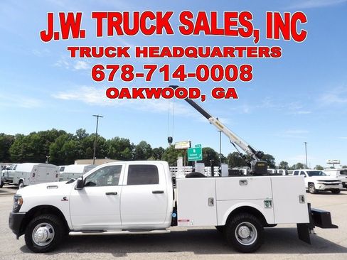 Used 2024 RAM 3500 Tradesman AWD/4WD image 2