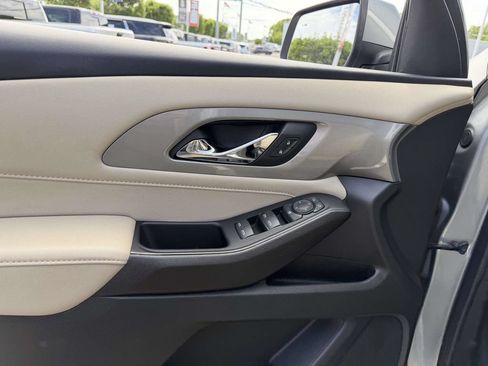 Used 2023 Chevrolet Traverse LS w/ Safety Package FWD image 20