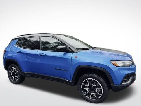 Certified 2024 Jeep Compass Trailhawk image 4