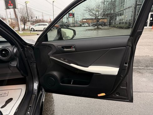 Used 2025 Lexus IS 350 F Sport image 17