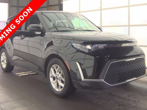 Used 2023 Kia Soul S FWD image 3