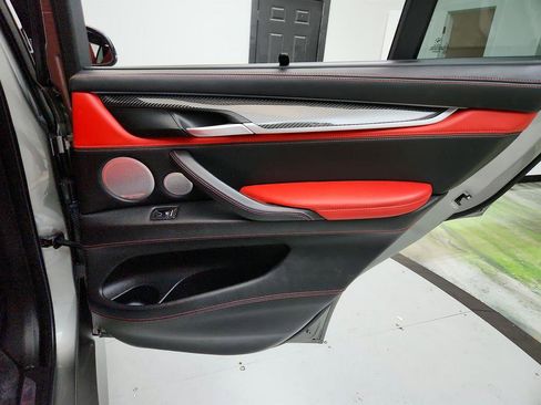 Used 2017 BMW X5 M image 31