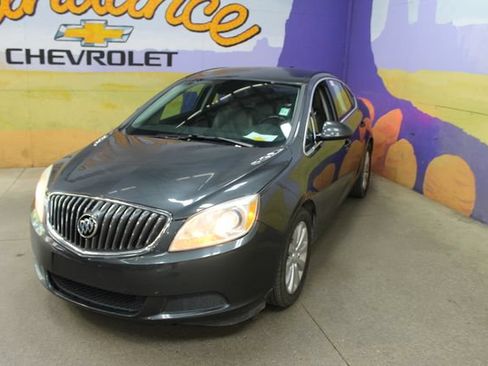 Used 2017 Buick Verano Convenience FWD image 4