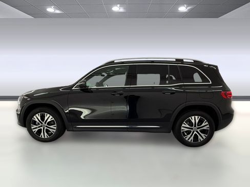 Used 2026 Mercedes-Benz GLB 250 image 2