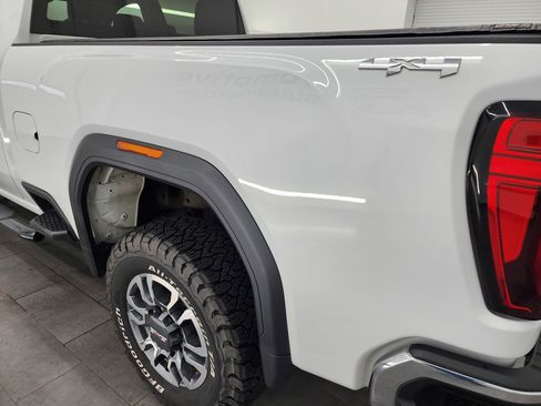 Used 2022 GMC Sierra 2500 SLE image 30