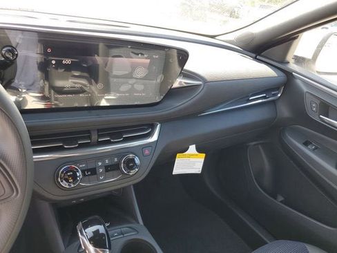 New 2026 Buick Envista Preferred w/ Convenience II Package image 26