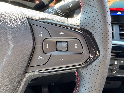 New 2026 Chevrolet Trax RS w/ Sunroof Package FWD image 18
