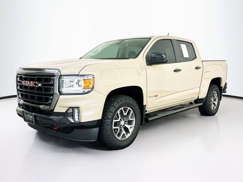 Used 2022 GMC Canyon AT4 AWD/4WD image 3