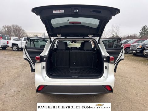 Used 2020 Toyota Highlander Limited image 35