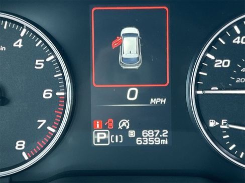 Used 2019 Toyota RAV4 LE w/ Carpet Mat Package image 28