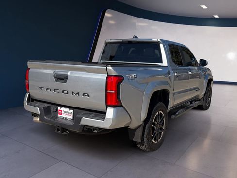 Used 2024 Toyota Tacoma TRD Sport image 5