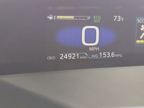 Used 2022 Toyota Prius Prime XLE image 26