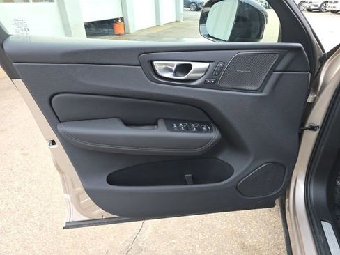 New 2026 Volvo XC60 B5 Plus w/ Climate Package AWD/4WD image 22