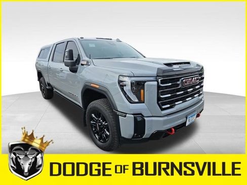 Used 2025 GMC Sierra 3500 AT4 w/ AT4 Premium Plus Package AWD/4WD image 2