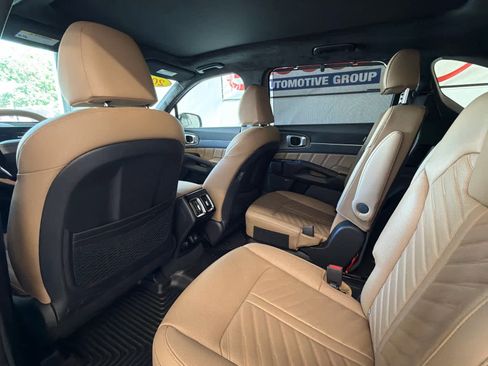 Used 2026 Kia Sorento SX Prestige w/ Olive Brown Leather Package AWD/4WD image 26