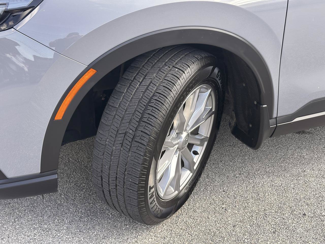 Used 2024 Honda CR-V EX image 11