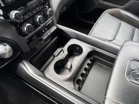 Used 2024 RAM 1500 Laramie image 10