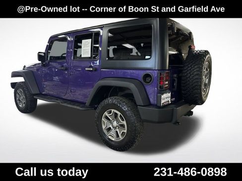 Used 2017 Jeep Wrangler Unlimited Rubicon w/ Connectivity Group AWD/4WD image 3