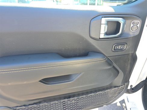 Used 2025 Jeep Wrangler Sahara w/ Safety Group image 17