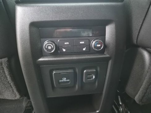 Certified 2023 Chevrolet Traverse Premier w/ LPO, Floor Liner Package image 34