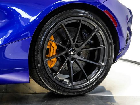 Used 2026 McLaren 750S Spider RWD image 58