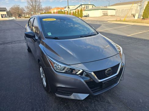Used 2020 Nissan Versa S image 3