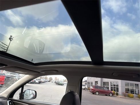 Used 2021 Kia Sorento SX image 13